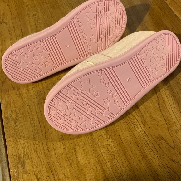 Slipper - Picture 4 of 5